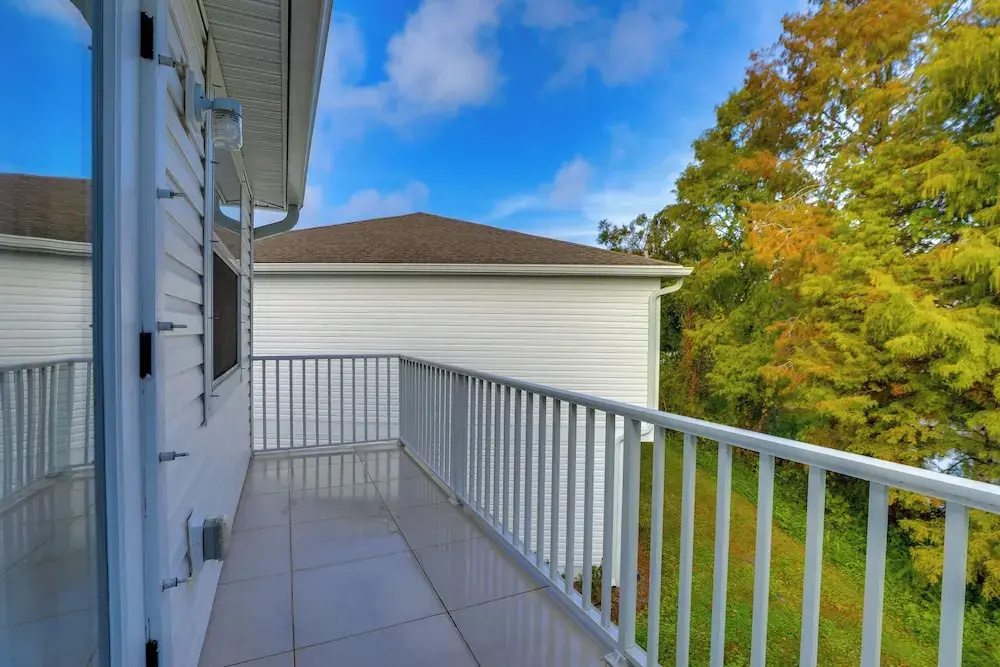 3 Mi to Riverwalk: Family Gem in Gated Community!