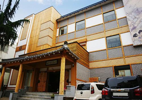 Hanok Hotel image