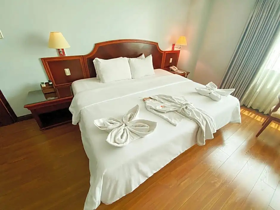 Executive Double room (full double bed)