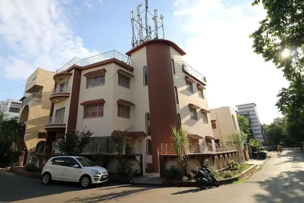 Aryan Guest House by OYO Rooms