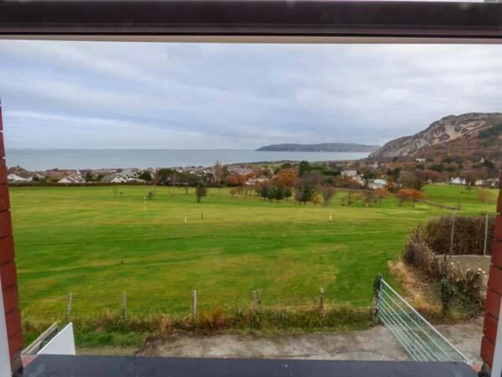 Cae Glas Cottage