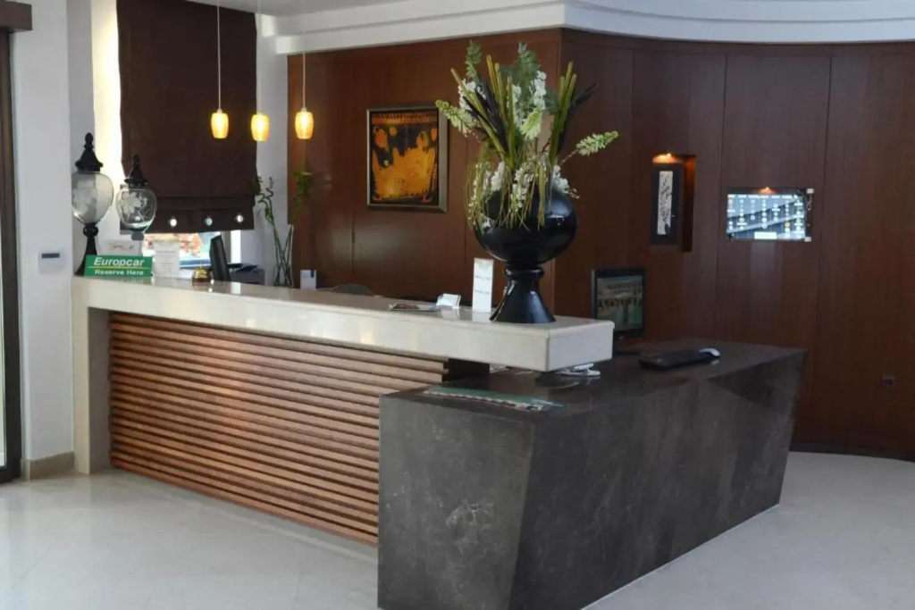 Hotel photo 2