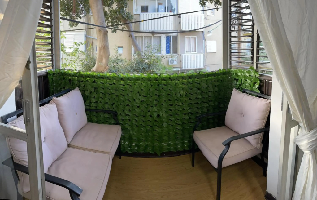 Bat Galim - Mirror Apartment by the beach
