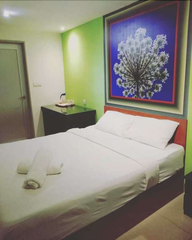 Swiss Cottage Hotel