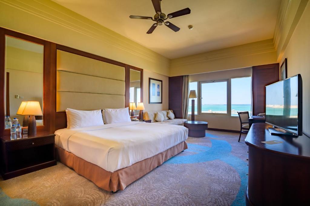 Danat Jebel Dhanna Resort