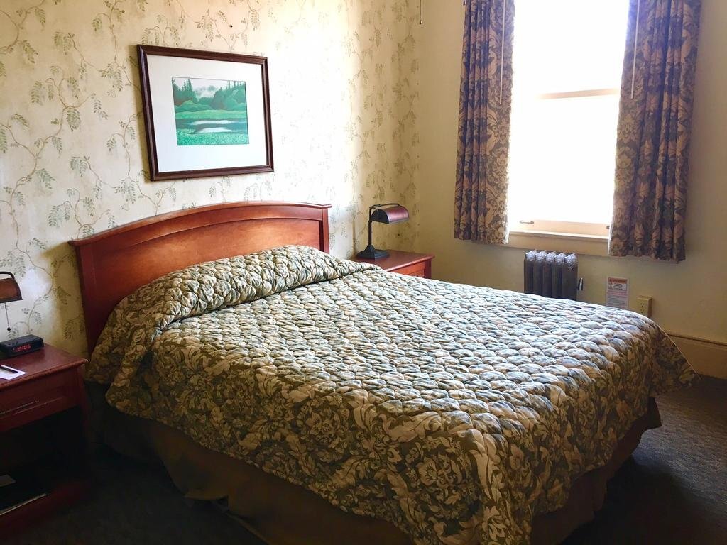 Hotel Arcata by null