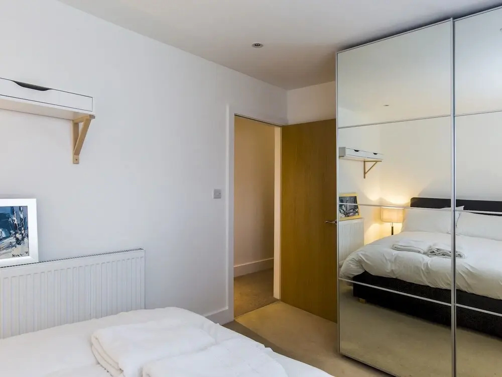 Beautiful two bed in the Heart of Wimbledon — фото 1