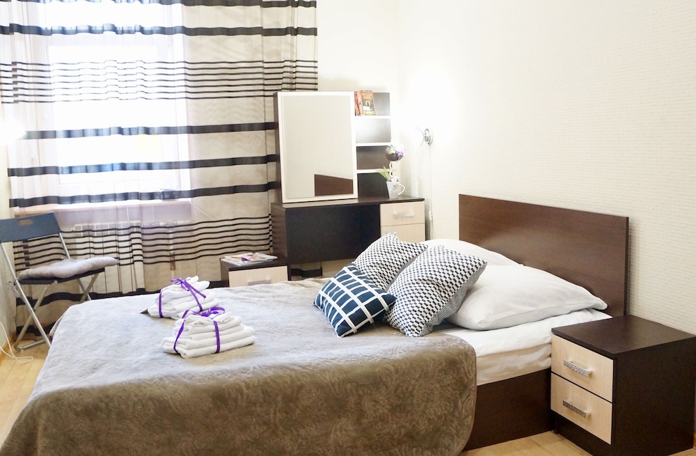 Like guest house — 2