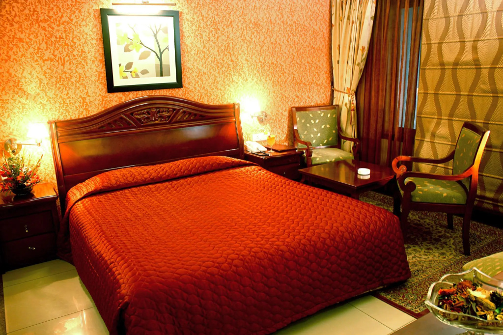 Deluxe Suite