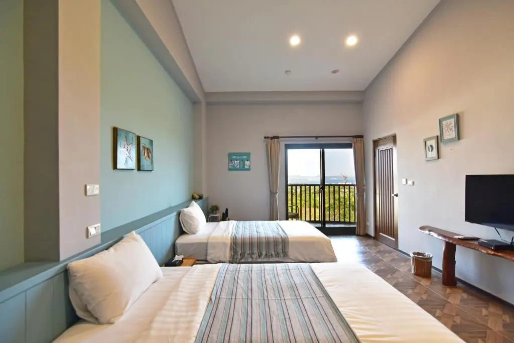 Standard Double room with sea view (full double bed)