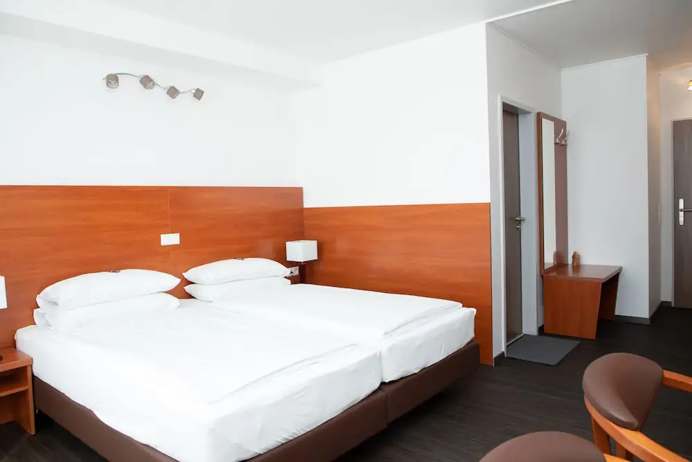 Comfort Double room (full double bed)