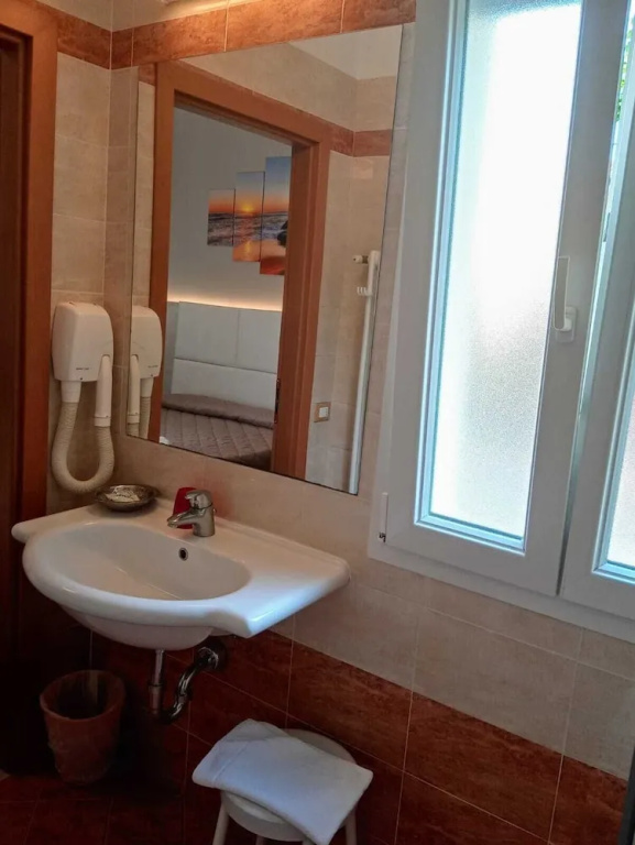 Standard Single room (single bed)