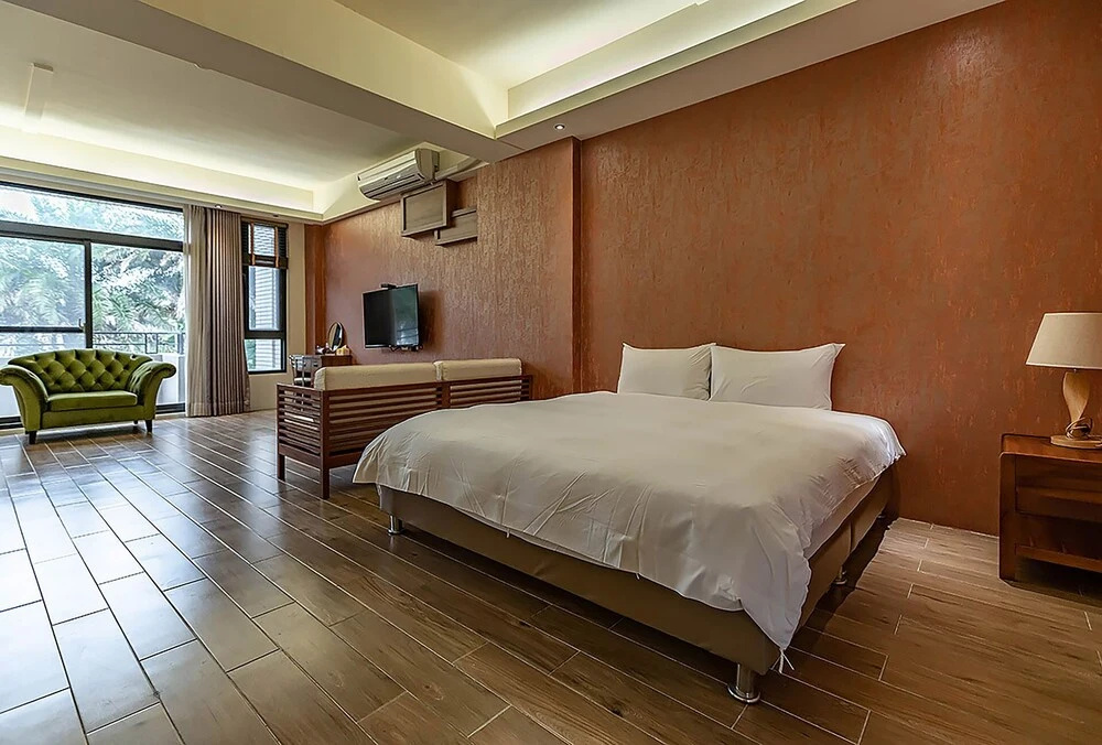 2 Bedrooms Villa