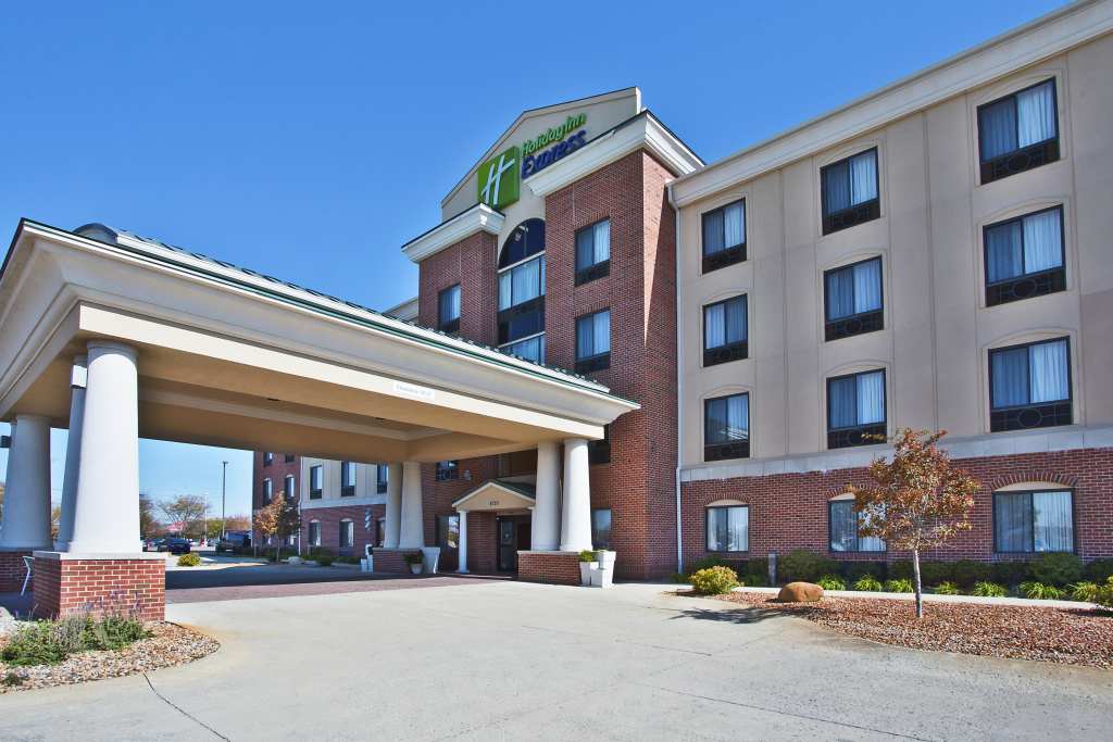 Holiday Inn Express Hotel & Suites ANDERSON NORTH by IHG