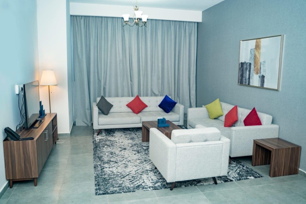 Luxe Grand Hotel Apartments - 5