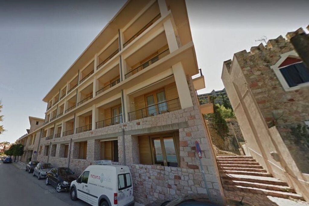 Amphitryon Hotel by null