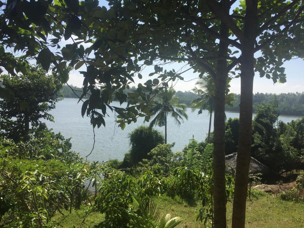 Kadolana Eco Village
