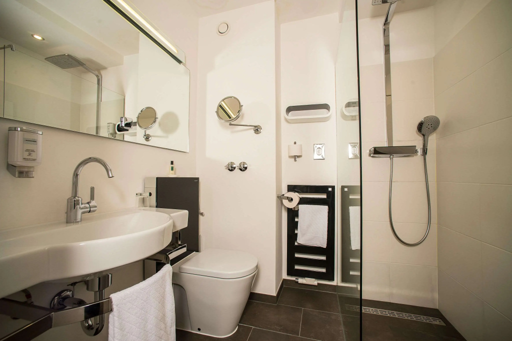 Turm Hotel - Chambres