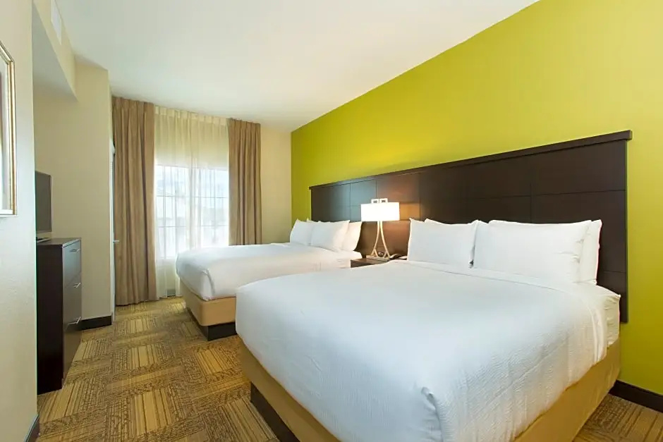 Staybridge Suites Orlando at SeaWorld by IHG - Chambres