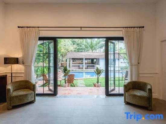 Gorgeous Grand 500-1000m2 Villa 4-5BR with pool in D2 by Ray