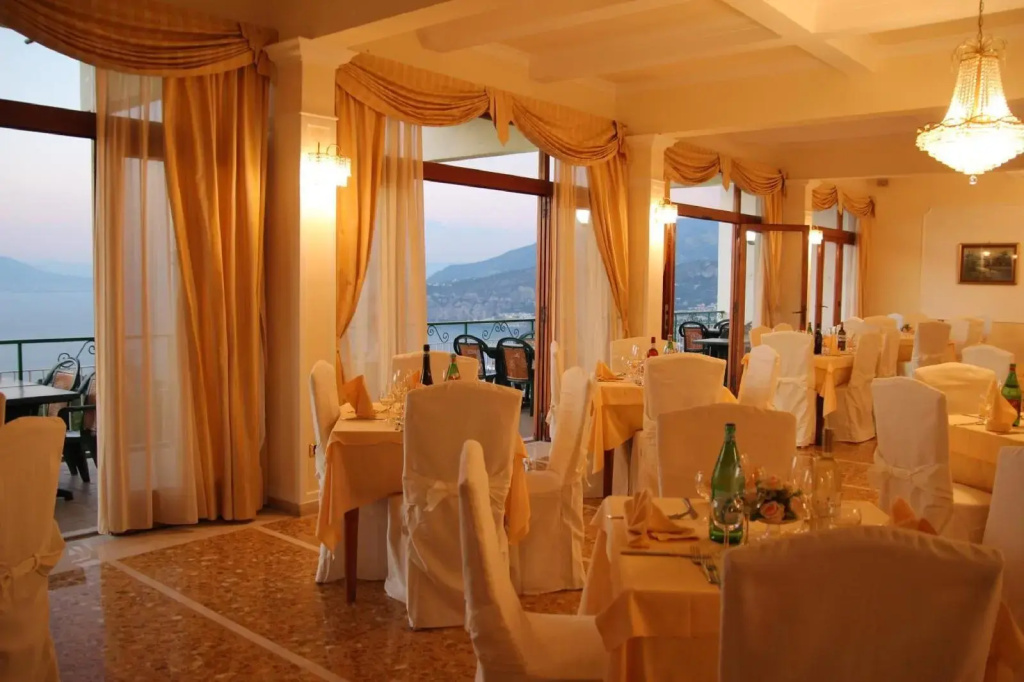 Hotel photo 30
