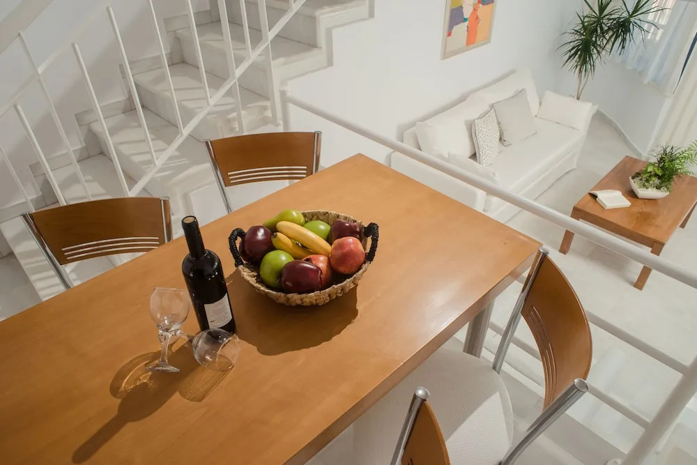 Elizabeth Suites — 2