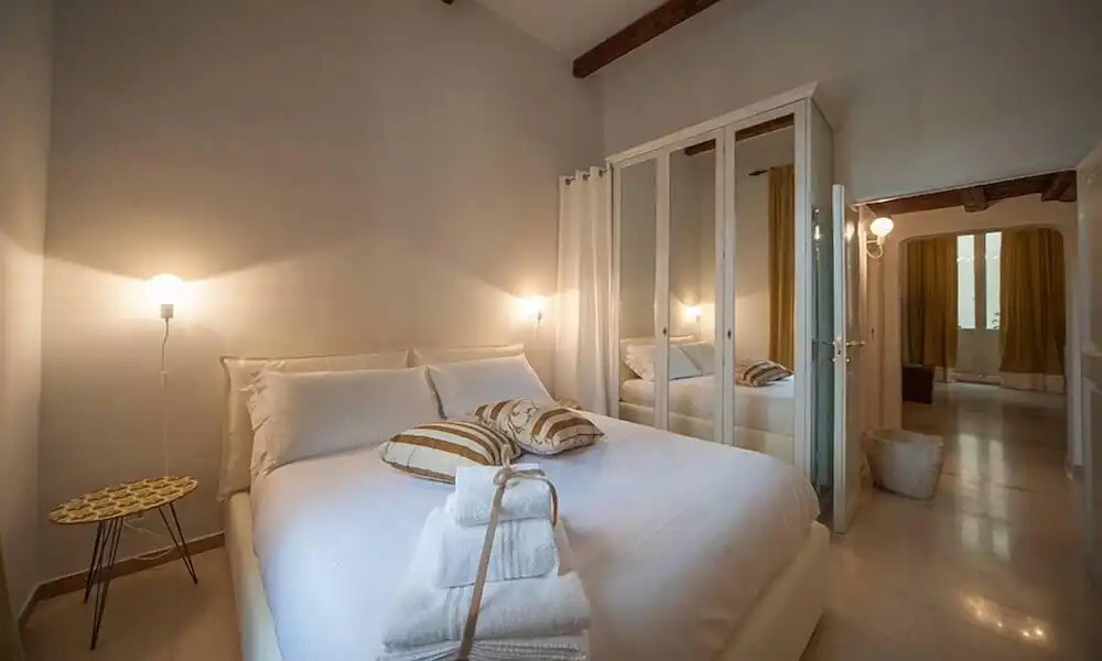 1 Bedroom Apartment with balcony