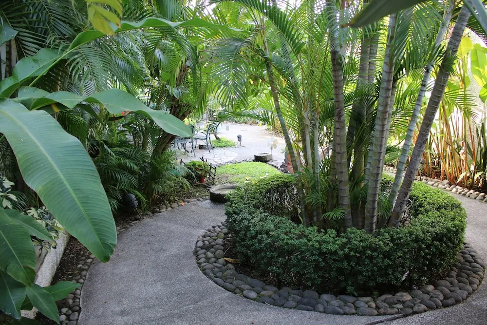Executive Quadruple Suite with garden view