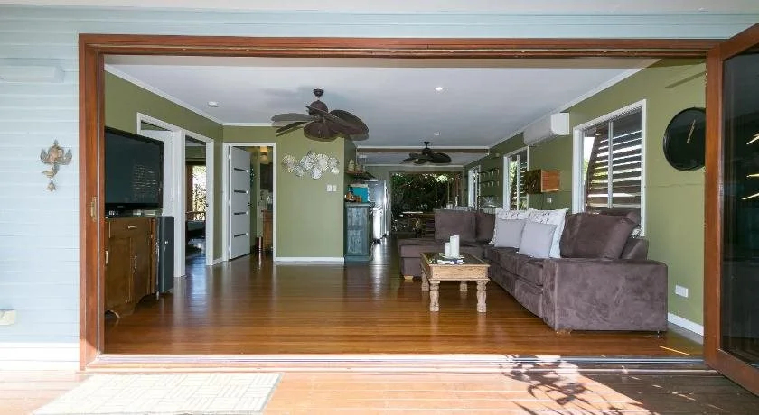 The Beachside Cottages