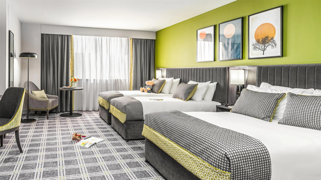 The Plaza Hotel - Chambres
