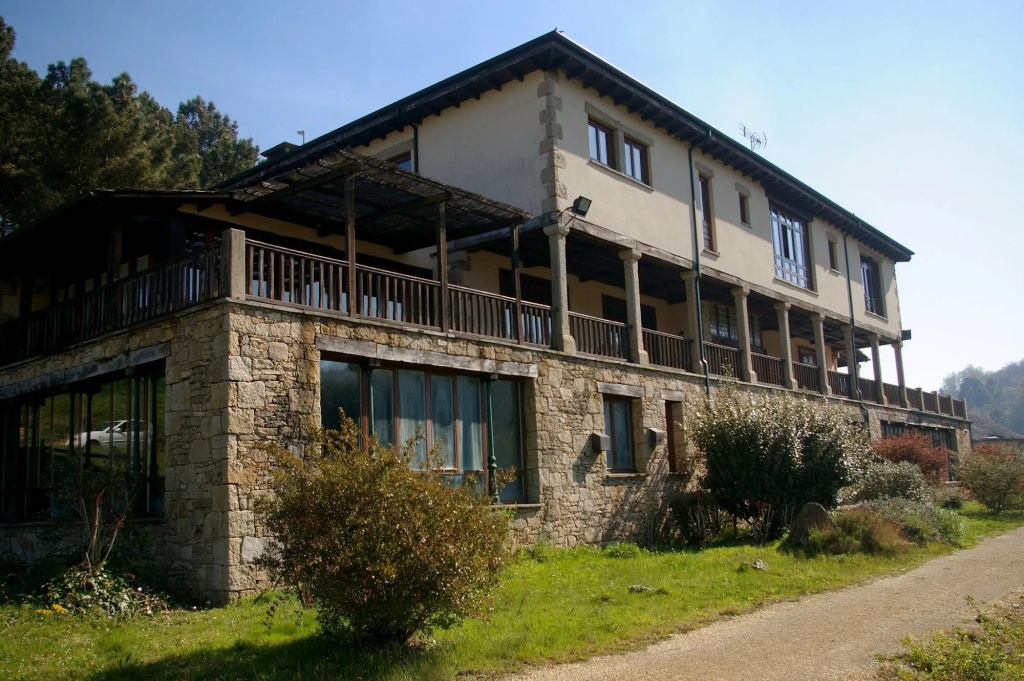 Hotel Balneario Rio Pambre