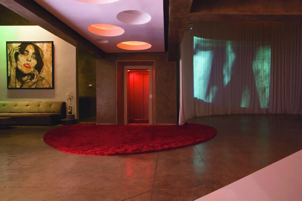Crystal Hotel - Général