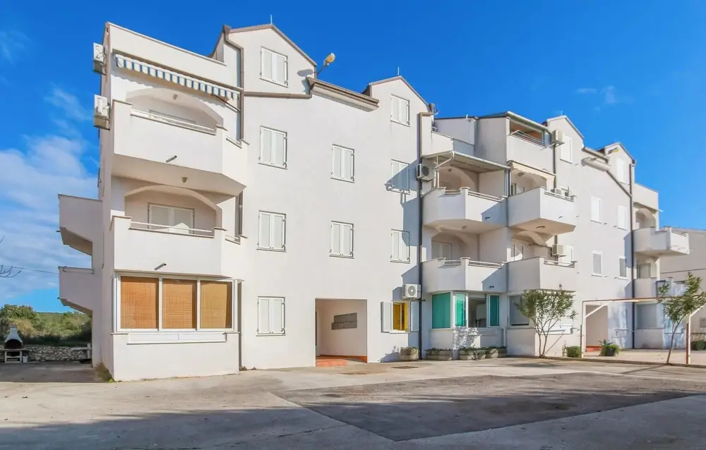 Stunning Apartment in Turanj With 1 Bedrooms and Wifi