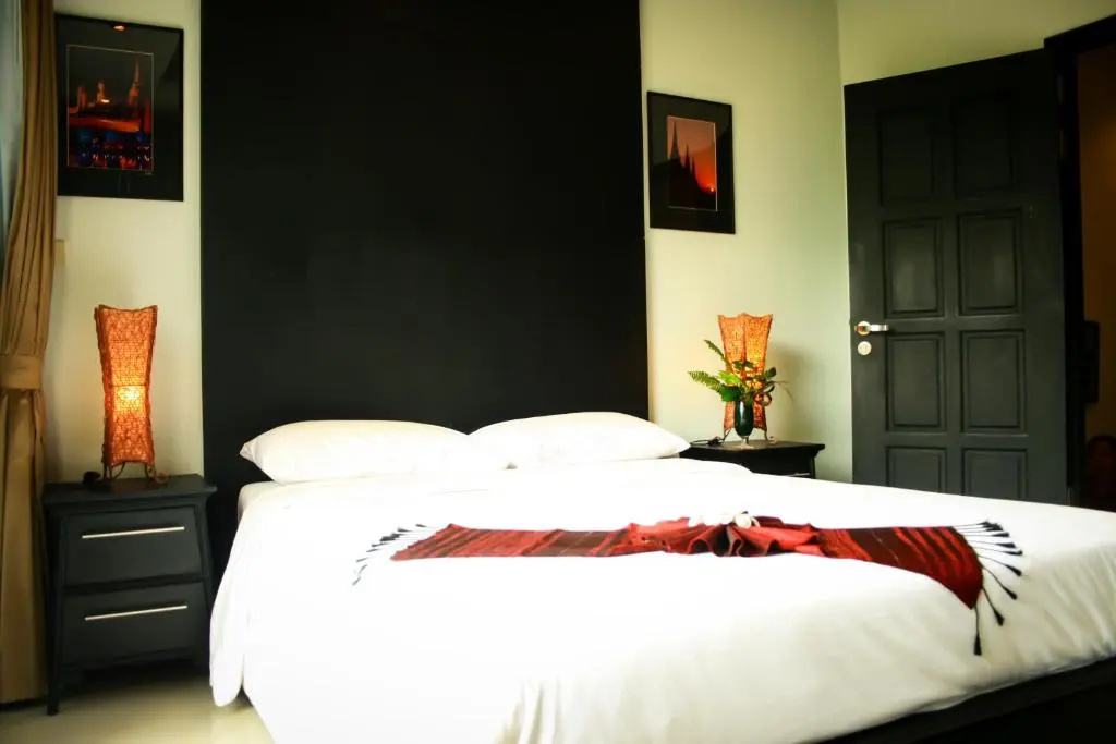 Palm Grove Resort - Chambres