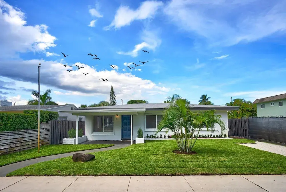 Santorini House - 3 Bed 2 Bath in Wilton Manors - Walking Distance to Wilton Drive
