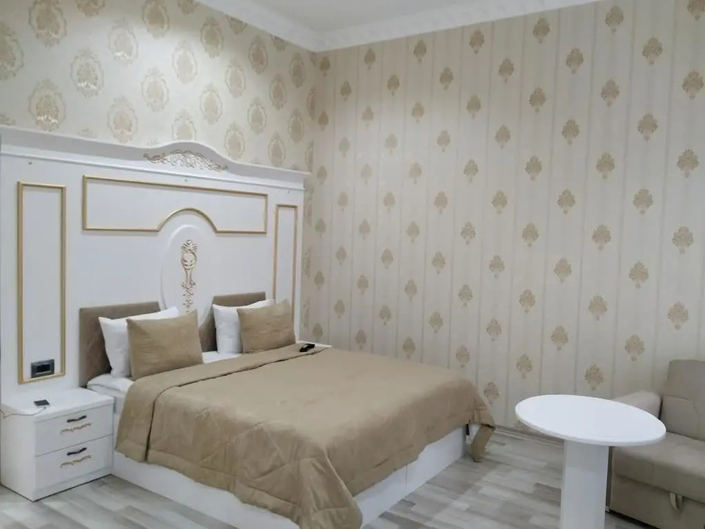 White Boutique Nizami Hotel — фото