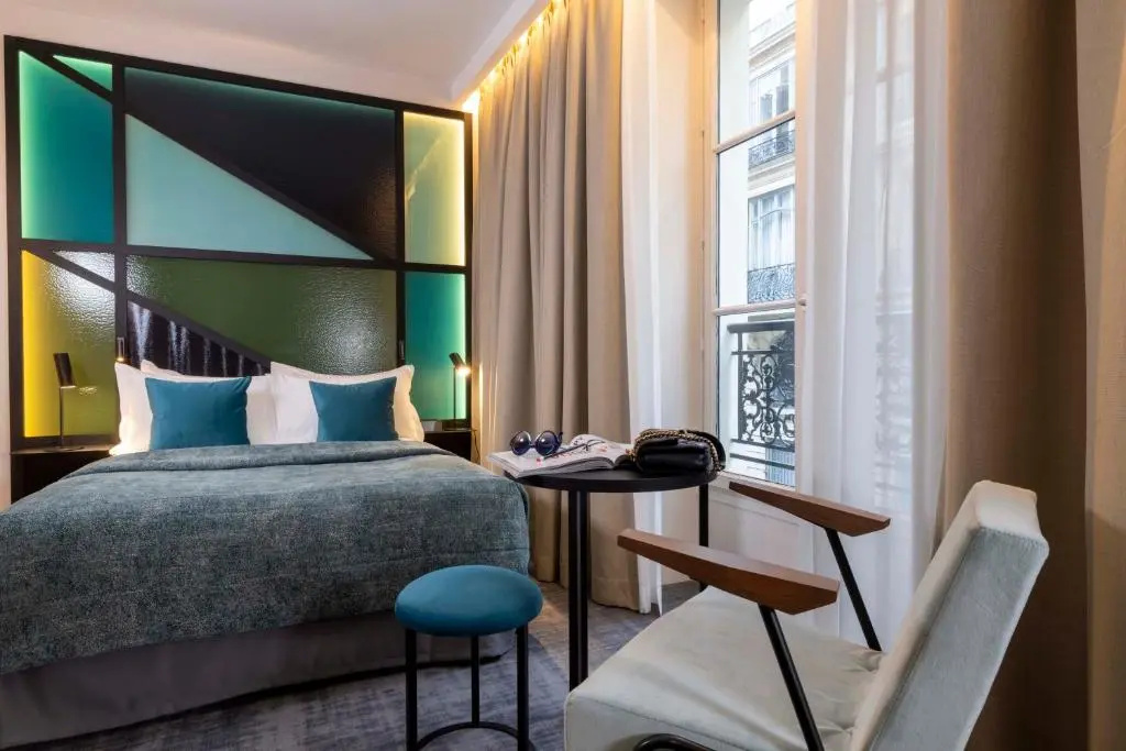 Deluxe Double room (full double bed)