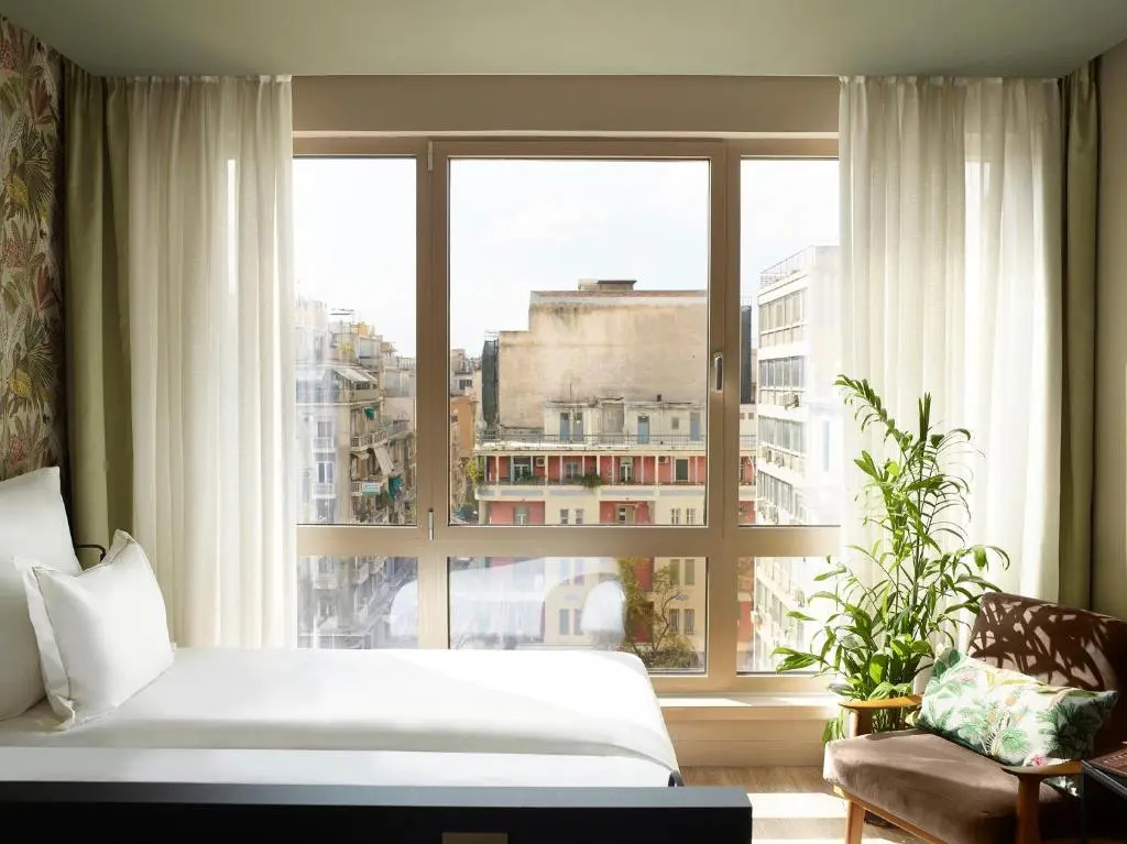 Double room with view (full double bed)
