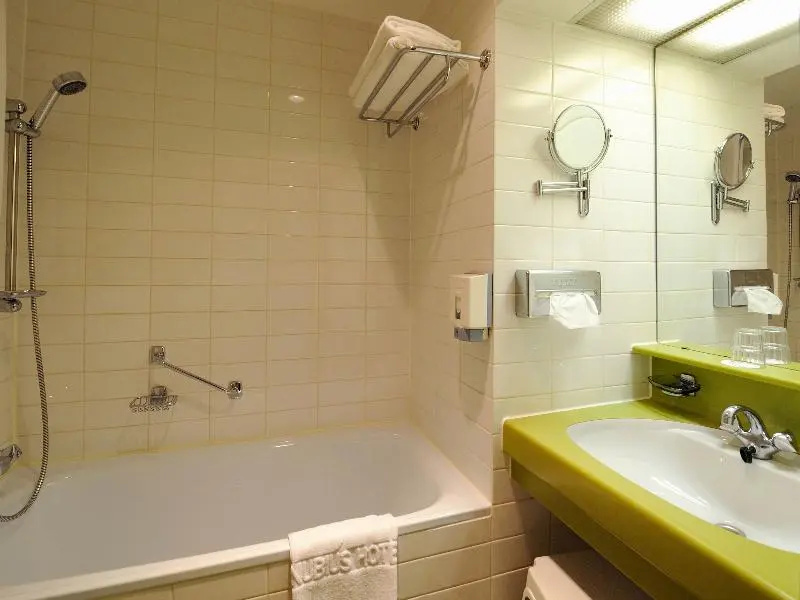 Danubius Hotel Flamenco - Chambres