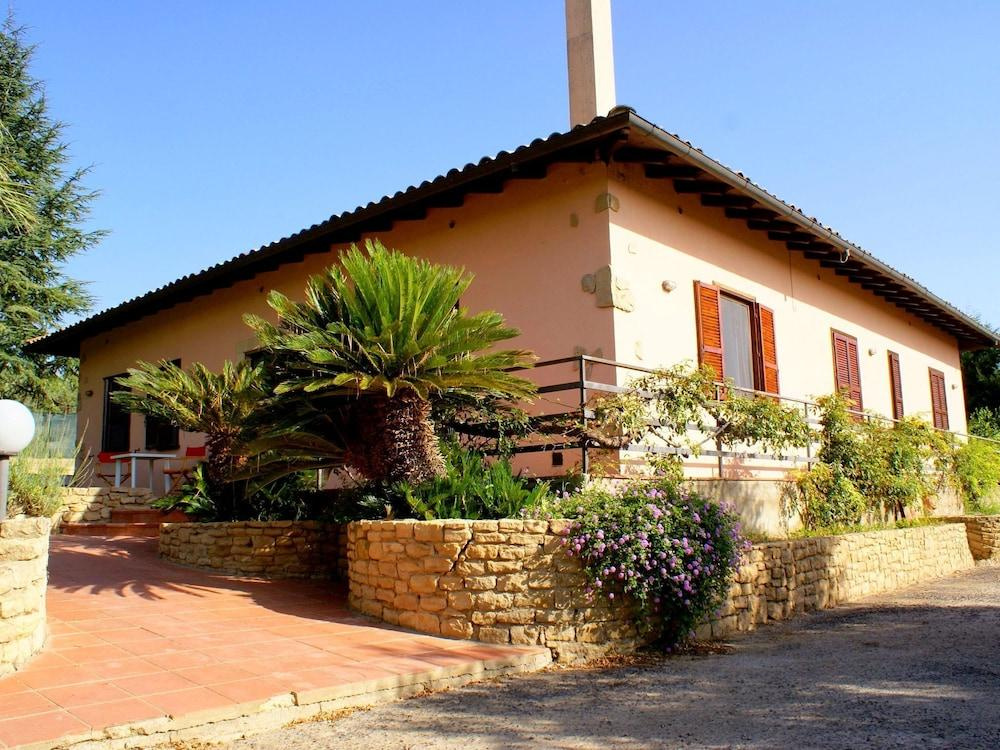 Luxurious Villa in Caltagirone Italy with Private Pool