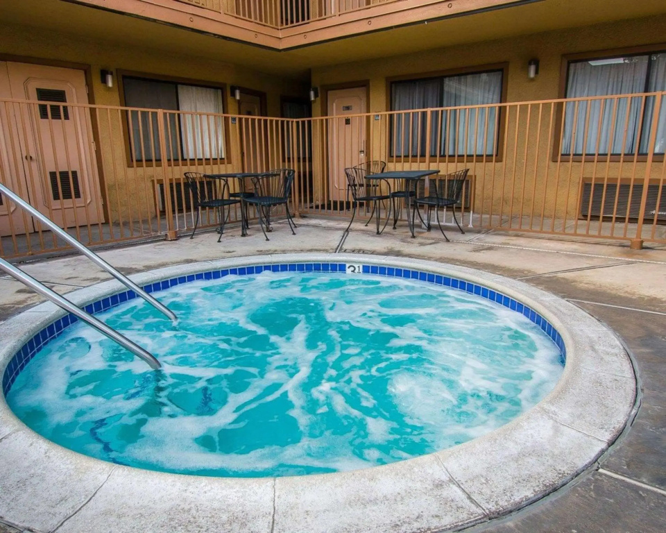 Palm Inn Hotel near Tyler Mall Riverside - фото 45