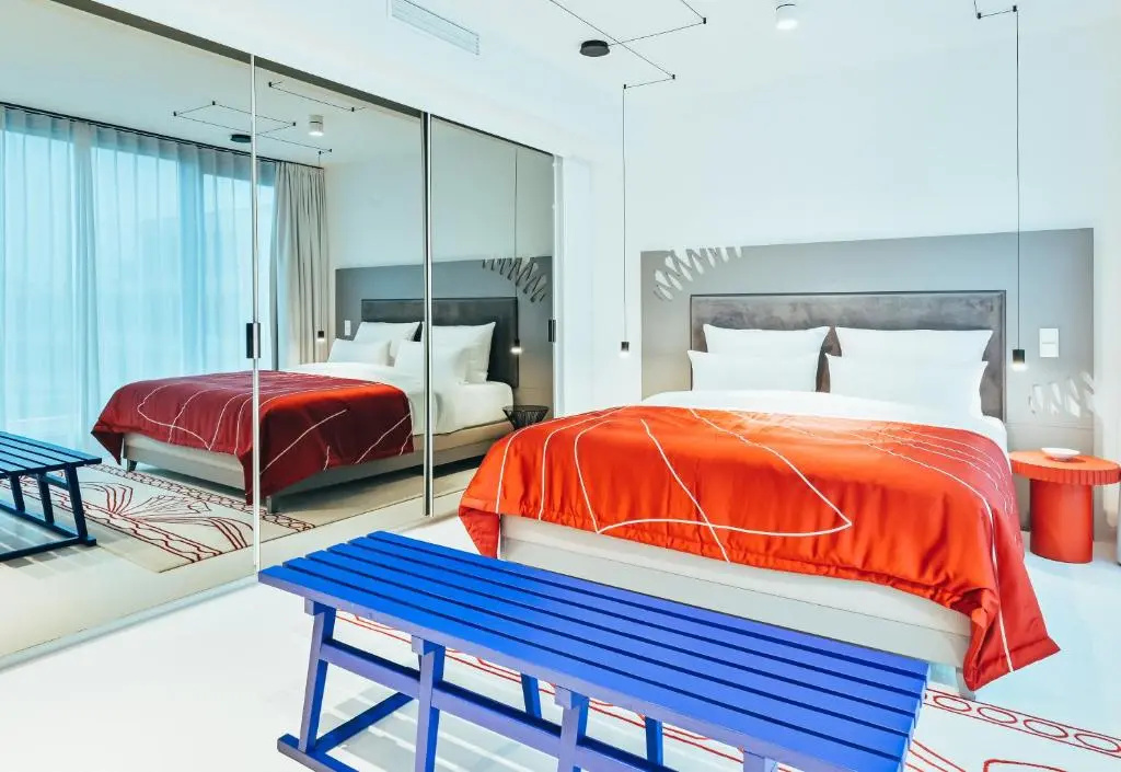 Deluxe Suite