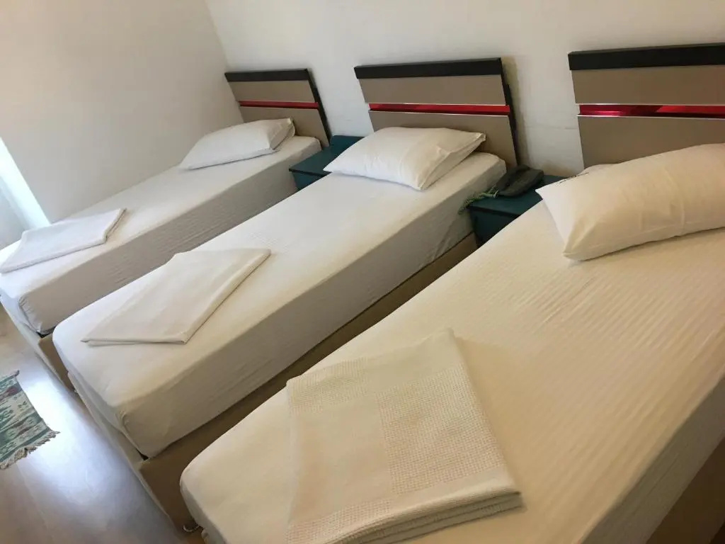 Nese Pension - Chambres