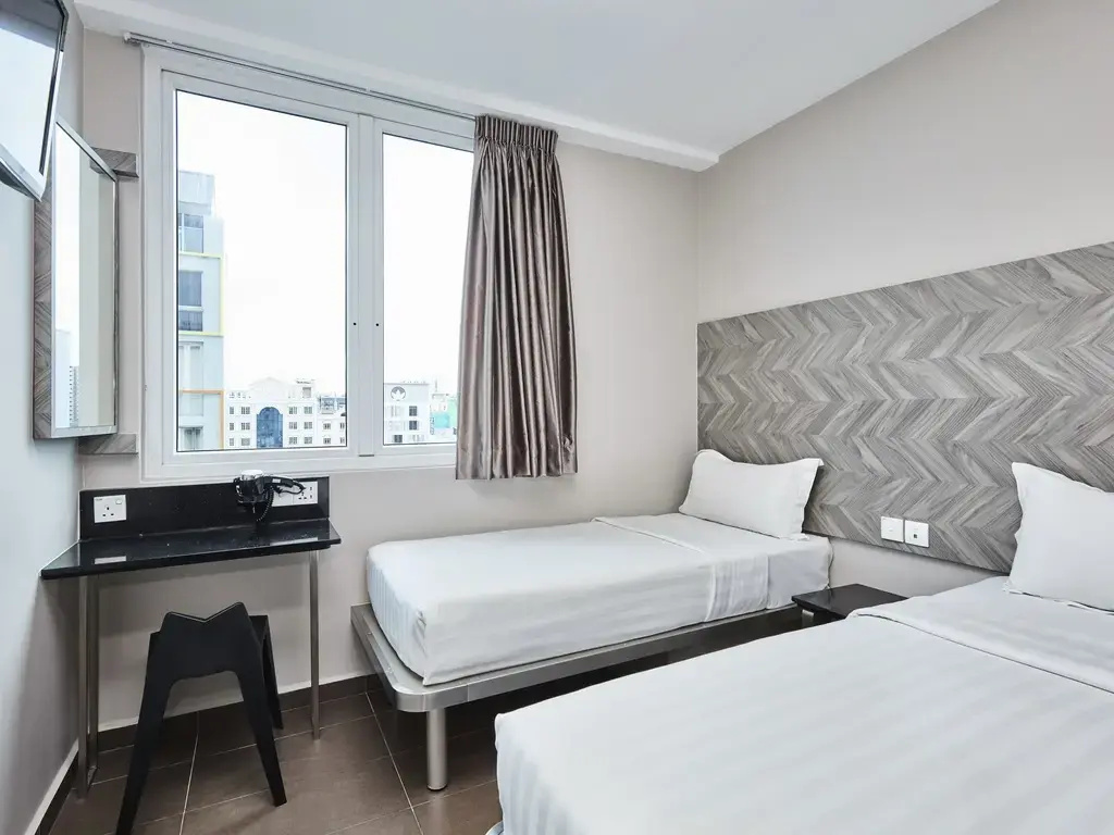 Deluxe Double room (twin beds)