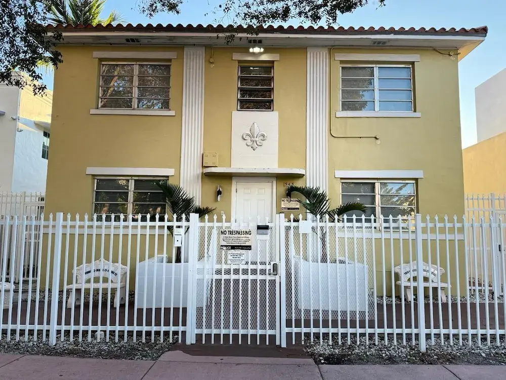 Cozy 1 Bedroom Beach Apartment, Walk to Miami Beach