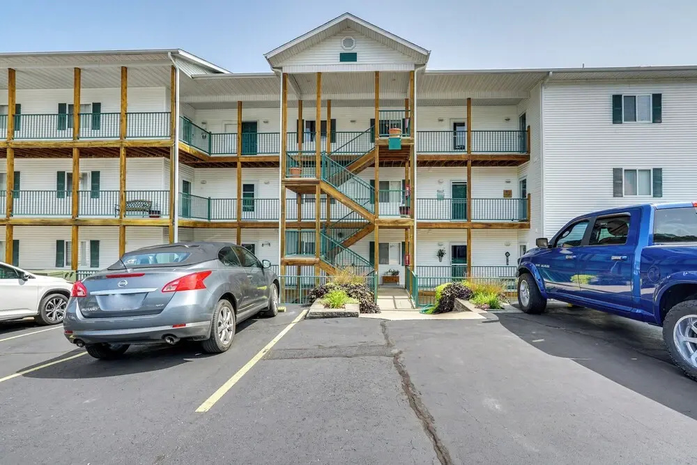 Lakefront Camdenton Condo Near Ha Ha Tonka