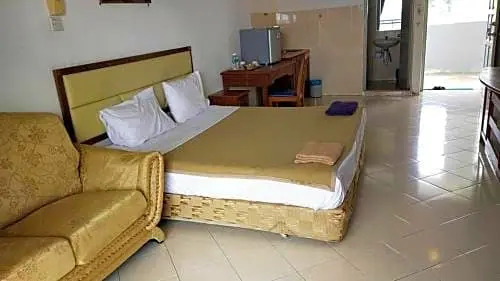 Marina Cove Resort