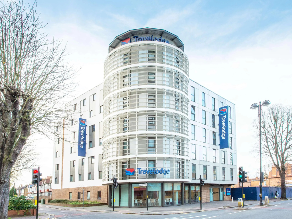 Travelodge London Hounslow — фото