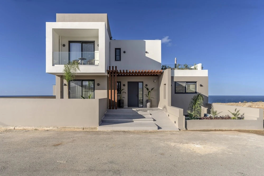 Villa Luxury Heaven - With Heated Pool