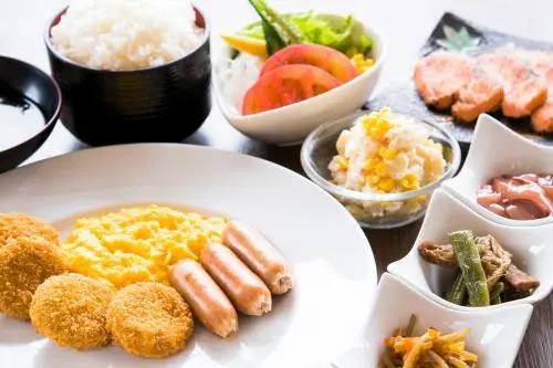 Food & Beverage